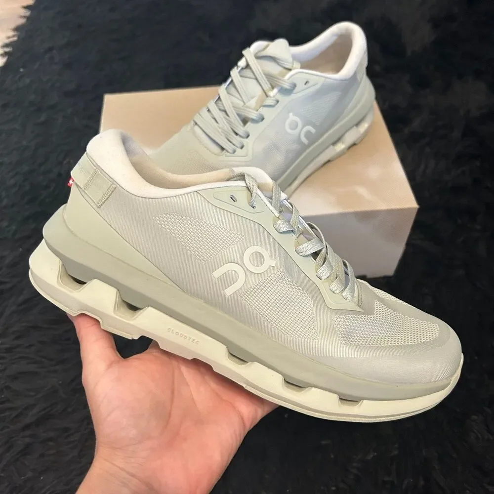 ON CLOUDZONE athletic training running lace up shoes sneakers women’s 8 new